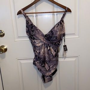 Bathing suit one piece